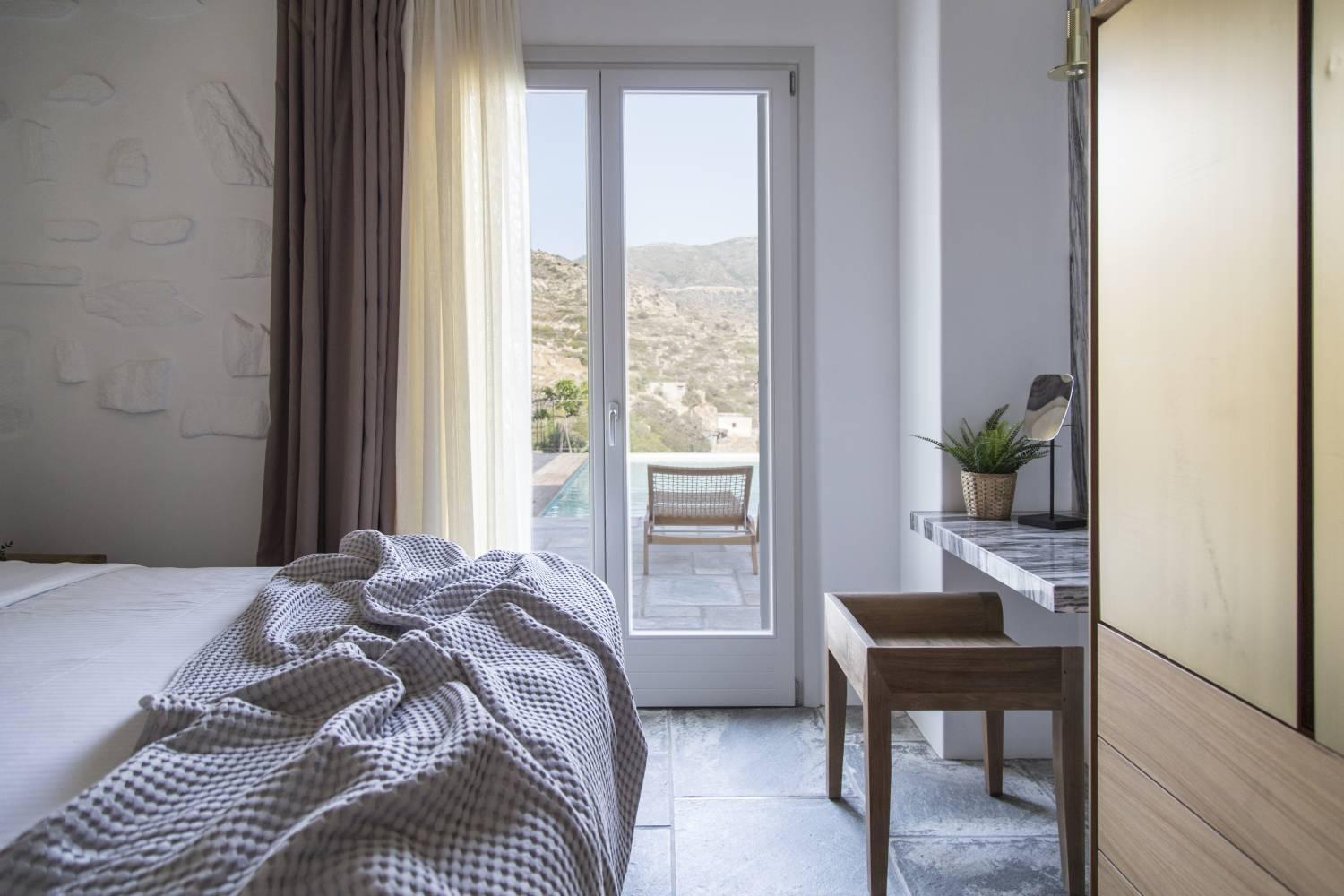 Hide Out Suites Mylopotas Oda fotoğraf
